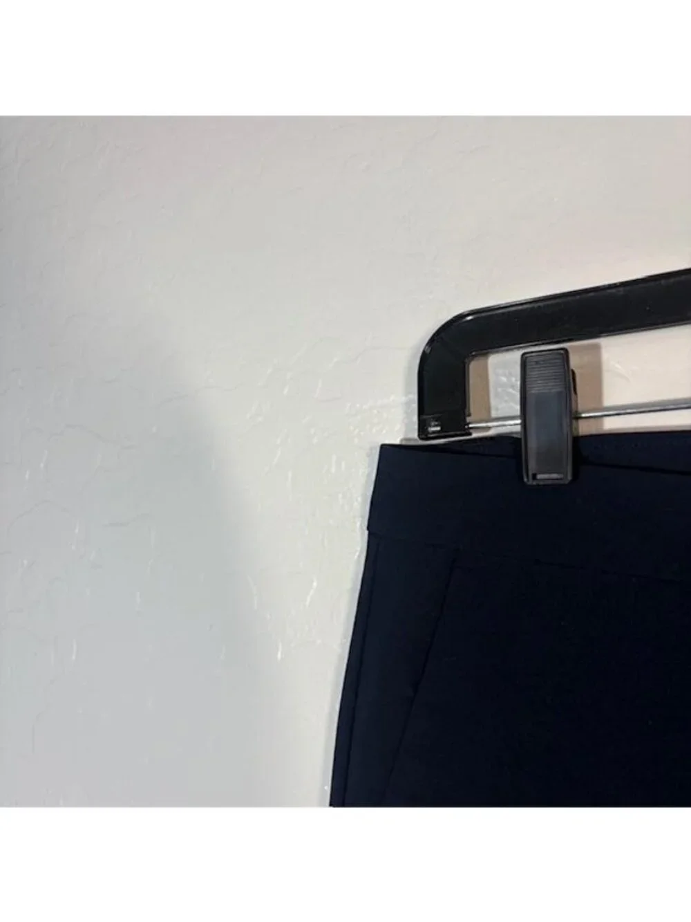 UNTUCKit Chancellor Pants Mens 33x30 Navy Straight Fit Dress Microfiber Casual